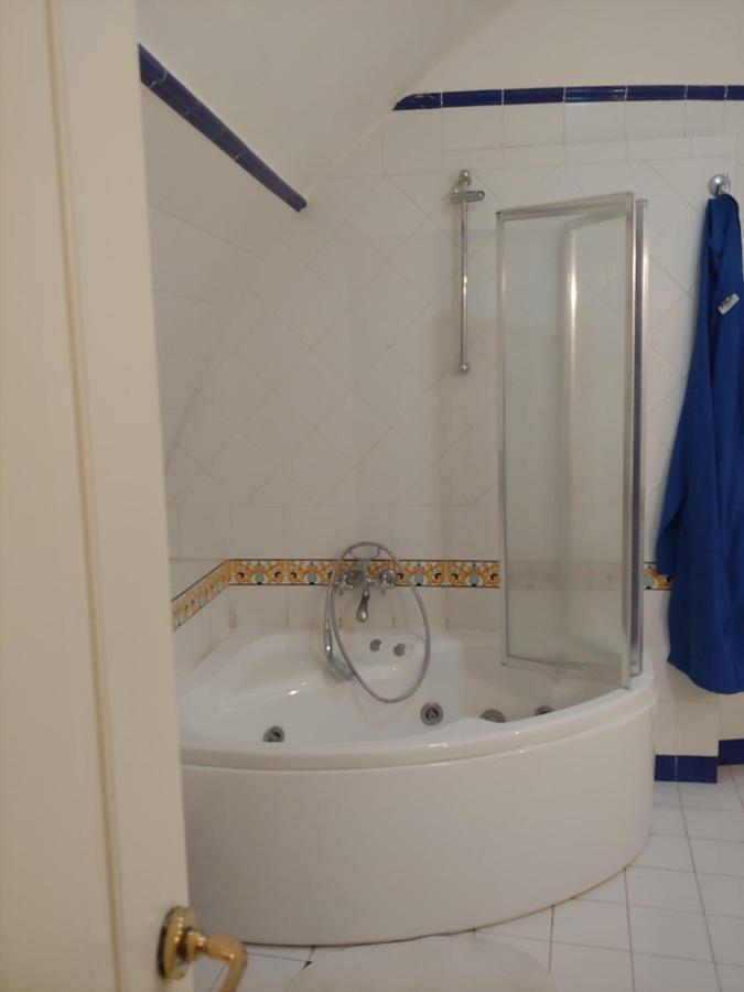 Hotel La Casa Di Francesca Neapol Zewnętrze zdjęcie