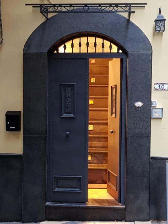 Hotel La Casa Di Francesca Neapol Zewnętrze zdjęcie
